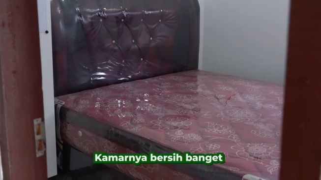 Potret Rumah Ayah Jerome Polin di Kampung (YouTube Nihongo Mantappu)