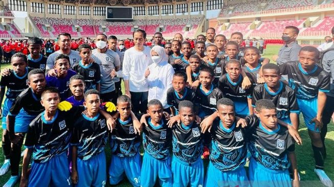 Resmikan Papua Football Academy, Presiden Joko Widodo: Saya Perintahnya Habis PON