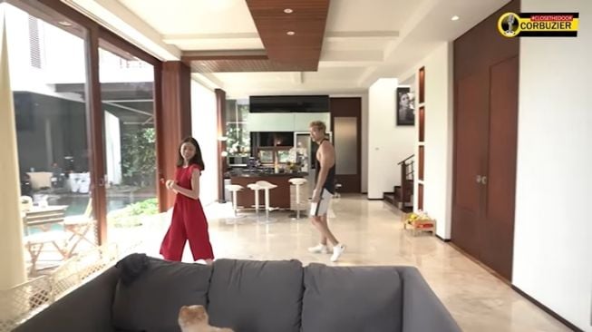 Rumah Deddy Corbuzier (YouTube/Azka Corbuzier)