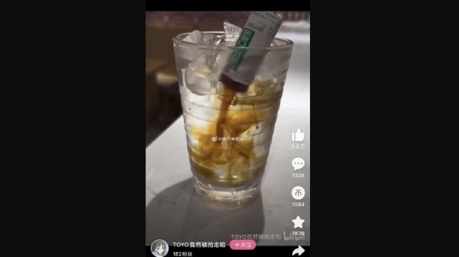 Viral Minuman dari Campuran Obat Tradisional Cina dengan Air Es 'Chineseno', Dokter: Itu Tidak Aman