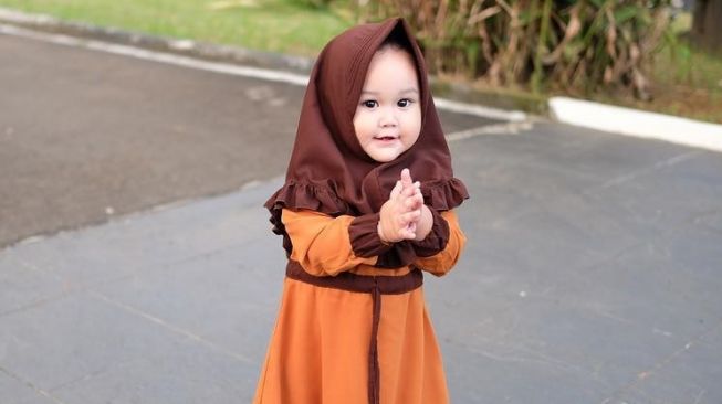 Potret Kayla Anak Pasha Ungu Pakai Hijab (Instagram/@princesskaylamutiara)