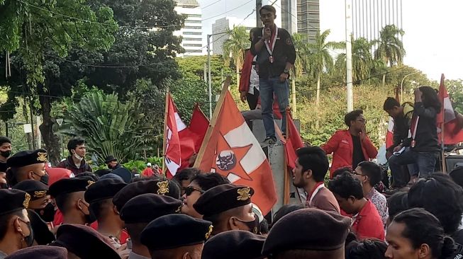 Demo tolak kenaikan BBM di Patung Kuda, Jakarta Pusat, Kamis (1/9/2022). [Dok. Istimewa]