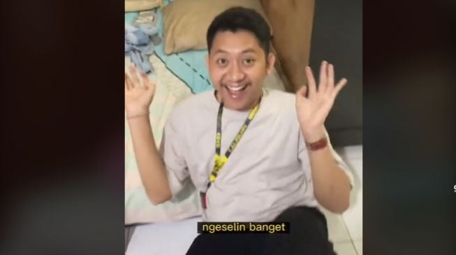 Video Viral Momen Mertua Bela Menantu, Ekspresi Kocak Suami Bikin Ngakak