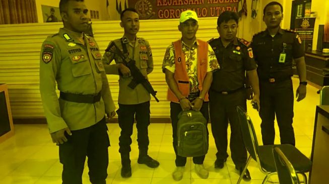 Diduga Korupsi, Kejari Gorontalo Utara Tahan Direktur BUMD Tinelo Lipu