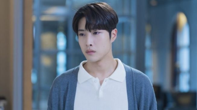 Lee Jong Won Ungkap Pendapat Perankan Miliarder di Drama Korea Golden Spoon