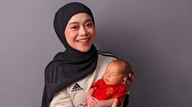 5 Koleksi Baju Tidur Baby Leslar Anak Lesti Kejora, Paling Murah Aja Harganya Rp 400 Ribu!