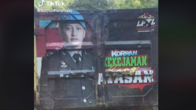 Viral Video Bokong Truk Bertuliskan Brigadir J Korban Kekejaman Sang Atasan Disorot Warganet: Driver Andalan