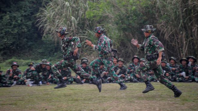 Intip Aksi Atlet Kodam Iii Siliwangi Latihan Menembak