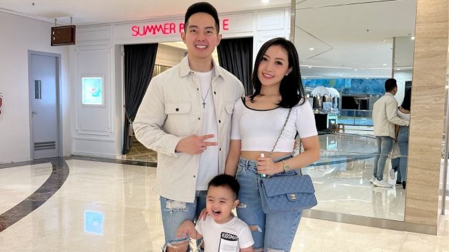 Clayton Tumbuh Jadi Anak yang Aktif, Begini Cara Parenting Konten Kreator Michael Rendy Wiyono dan Istri