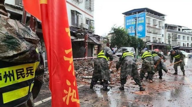 Gempa Bumi Bermagnitudo 6,8 Guncang Sichuan China, 21 Orang Dikabarkan Tewas