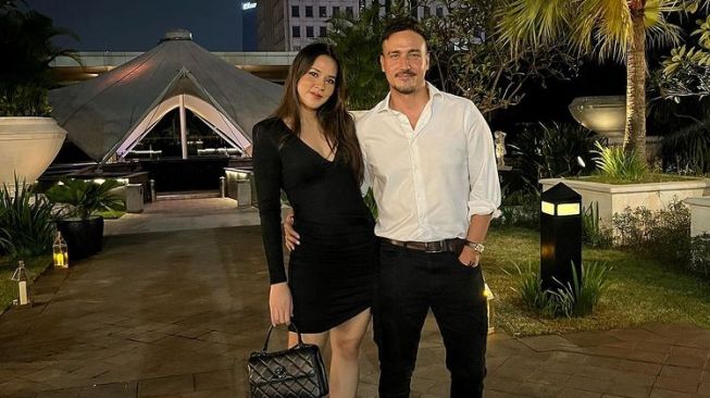 Hamish Daud Soal Beda Usia 10 Tahun dengan Raisa: Jokes Saya Aja Dia Gak Ngerti