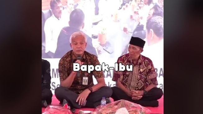 Kocak! Berkunjung ke Cilacap, Ganjar Pranowo Ketemu dengan Tugiman Asli