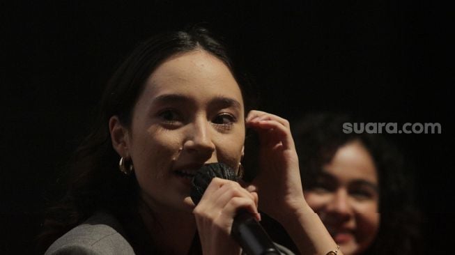 Tatjana Saphira Mendadak Nembang Jawa di Film Lara Ati