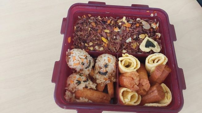 Ide Bekal Anak Sekolah ala Sarwendah ( Instagram/@betrandpetoputraonsu)