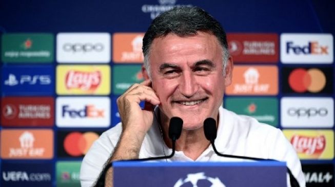 Pelatih PSG Christophe Galtier hadiri jumpa pers jelang pertandingan perdana Grup H Liga Champions kontra Juventus di Parc des Princes, Senin (5/9/2022). [AFP]