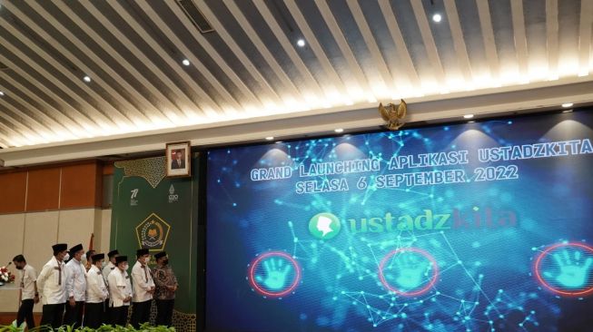 Menteri Agama Yaqut Cholil Qoumas luncurkan aplikasi Ustadzkita. [Humas Kemenag]