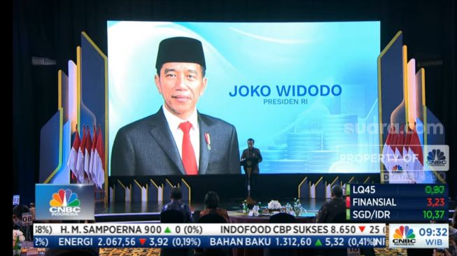 Presiden Jokowi saat berpidato dalam acara Sarasehan 100 Ekonom Indonesia, Rabu (7/9/2022). (ist)