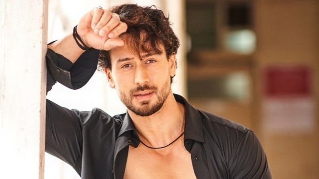 Artis Bollywood Naksir Seleb yang Sudah Menikah (Instagram/@tigerjackieshroff)