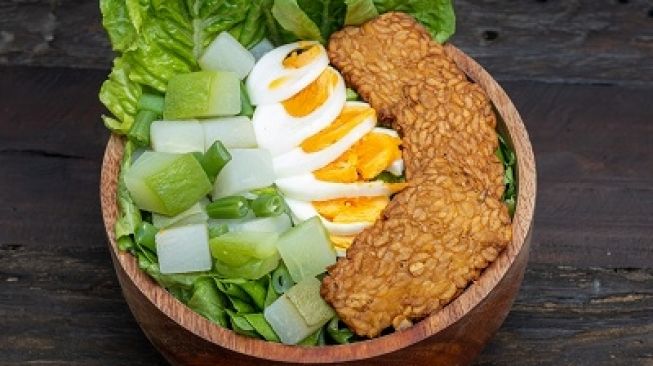 Inilah Brand Salad Lokal Pertama yang Kantongi Sertifikat Halal