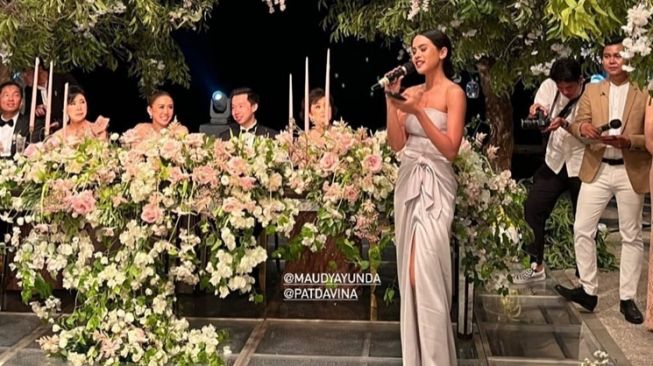 Potret Maudy Ayunda Jadi Bridesmaid (instagram/@patdavina)