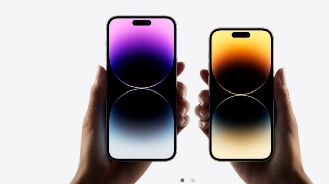 Kumpulan Berita ANTREAN PEMBELIAN IPHONE 14 SERIES DI APPLE STORE