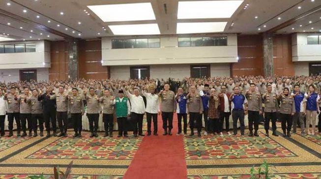 Ribuan Bhabinkamtibmas Polda Riau mengikuti workshop literasi digital di Hotel Labersa Kampar, Rabu (7/9/2022). [Ist]