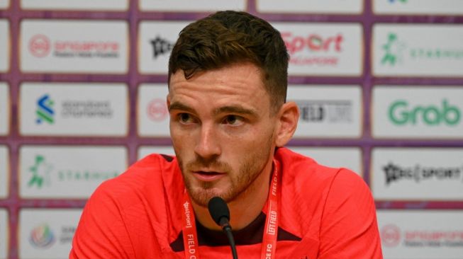 Andy Robertson Soroti Kekompakan Usai Liverpool Dibantai di Naples, Ruang Ganti Sudah Tak Harmonis?