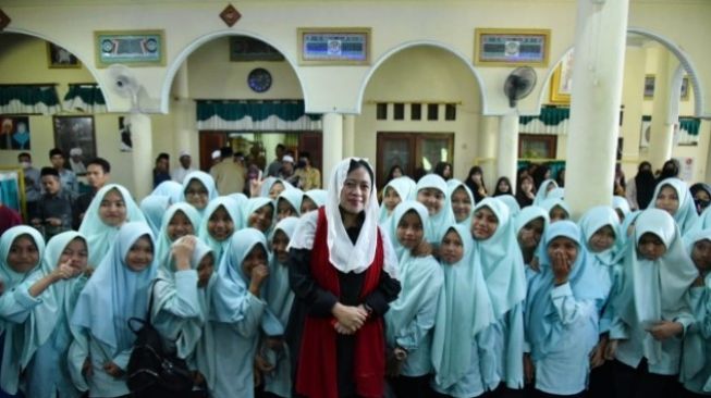 Puan Maharani Minta Sistem Belajar di Ponpes Dievaluasi