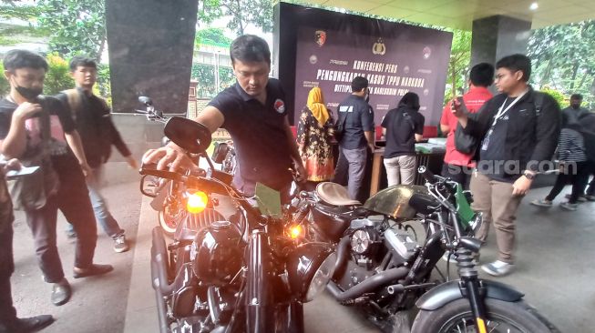 Bareskrim Polri Sita Kendaraan Mewah hingga Puluhan Aset Tanah Senilai Rp50 Miliar dari Bandar Sabu Vincent