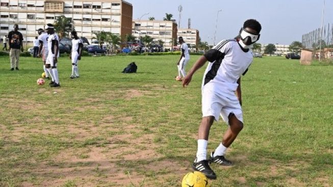 Olahraga blind football di Uganda (AFP)