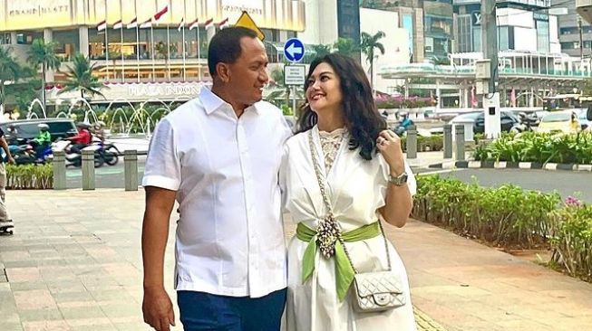 Potret Harmonis Bella Saphira dan Suami TNI(Instagram/@belasaphiraofficial)