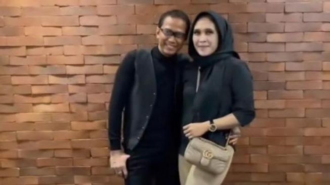 Pacar Baru Doddy Sudrajat Disebut Mirip Ayu Ting Ting, Netizen Ngamuk: Bagai Langit dan Bumi!