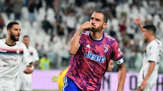 Bek Juventus Leonardo Bonucci merayakan gol ketika Juventus ditantang Salernitana dalam pertandingan Serie A Italia di Stadion Juventus di Turin pada 11 September 2022. (Photo by Isabella BONOTTO / AFP) (AFP/ISABELLA BONOTTO)