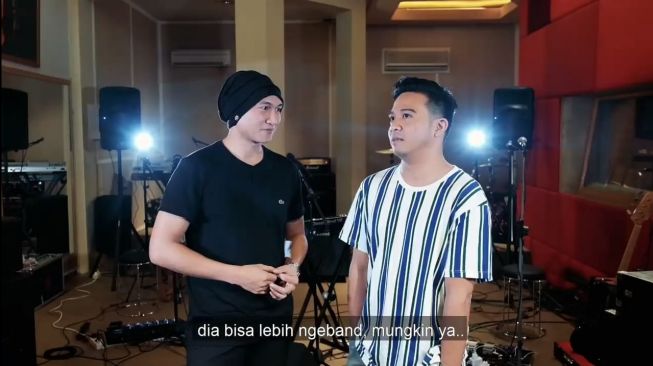 Anji dan Roby Geisha (Youtube/Dunia Manji)