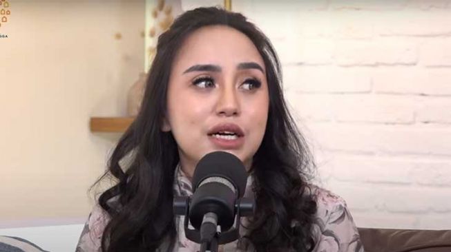 Ungkap Tabiat Taqy Malik, Salmafina Cerita soal Berhijab sebelum Pindah Agama