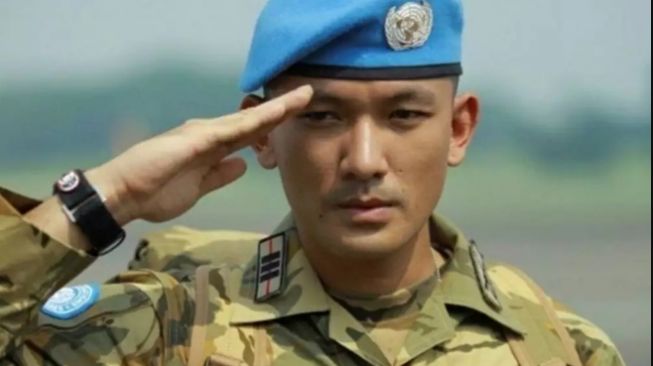 Potret Artis Pria Pakai Seragam TNI (Instagram/riodewanto)