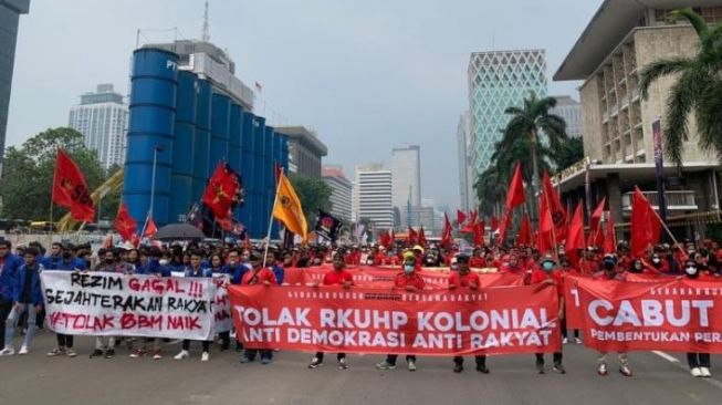 Massa Buruh KASBI Ancam Golput di Pemilu 2024, Jika Pemerintah Tak Turunkan Harga BBM