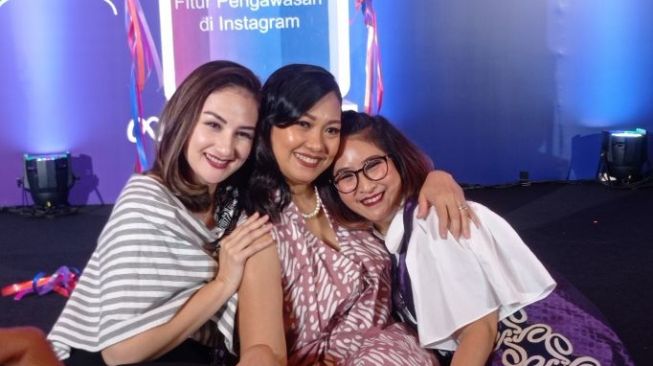 Grup Emak-emak Selebriti Momsweetmoms Bagikan Tips Lindungi Anak-anak dari Konten Negatif Media Sosial, Seperti Apa?