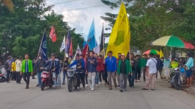 Jika Harga BBM Tak Diturunkan, Mahasiswa di Samarinda Ancam Bakal Terus Demo: Kami Mau Boikot Gedung DPRD