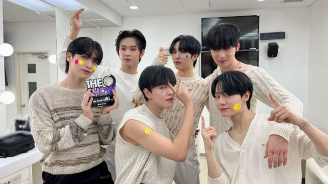 Lagu 'Same Scent' ONEUS Raih Kemenangan Pertamanya di Acara Musik The Show