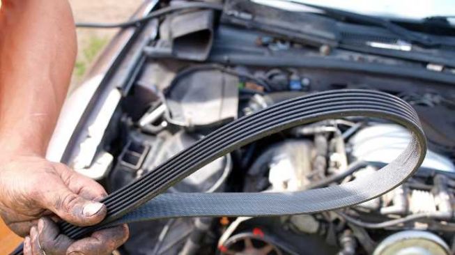 Kapan V Belt Mobil Harus Diganti? Ini Tandanya!