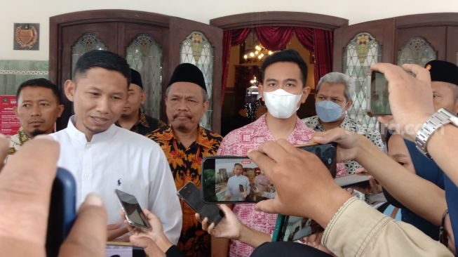 Gibran Jamu Makan Siang Fraksi PKS Solo Usai Demo Tolak Kenaikan Harga BBM Bersubsidi, Endingnya Justru Mengejutkan