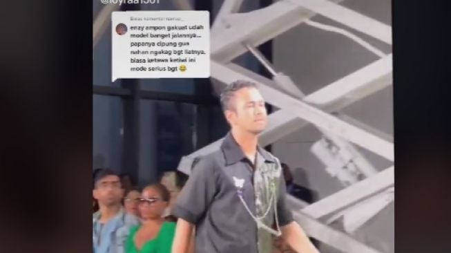 Netizen Salah Fokus ke Ekspresi Raffi Ahmad Saat Runway New York Fashion Week, Nagita Slavina pun Ngakak