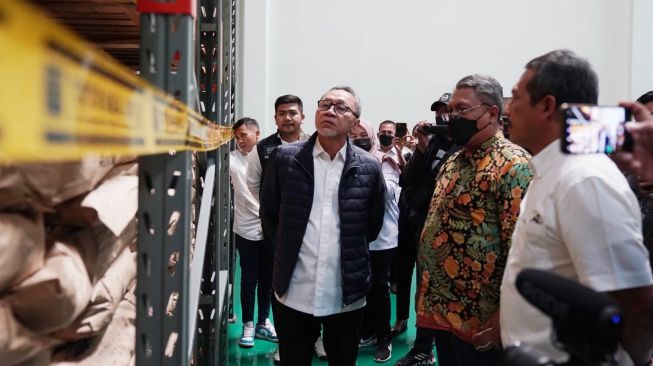 Mendag Zulhas Amankan Produk Impor Tidak Sesuai Ketentuan Senilai Rp 120,5 Miliar