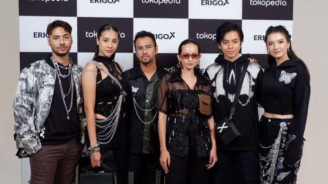 Pesona Raffi Ahmad Tampil di New York Fashion Week (Instagram/@erigostore)