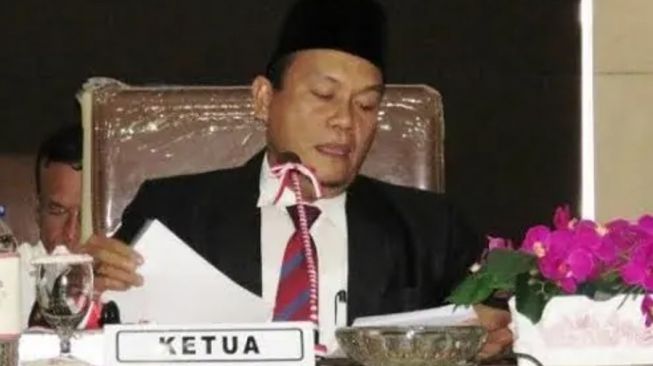 Resmi! Gerindra Copot Husin Sogot Simatupang dari Ketua DPRD Tapsel