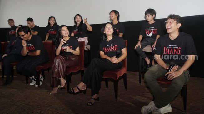 Para pemain film Inang saat ditemui di XX1 Epicentrum, Jakarta, Rabu (14/9). [Suara.com/Oke Atmaja]