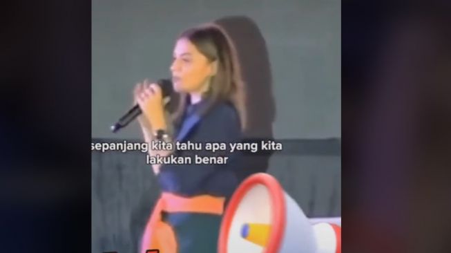 Sindiran Menohok Najwa Shihab: Jangan Mau Ditakut-takuti Polisi, Urus Tuh Ferdy Sambo!