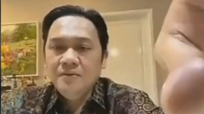 Sebut Ferdy Sambo Diberi Hukuman Ringan, Warganet Sindir Farhat Abbas: Dapat Amplop Berapa Kali Bang?