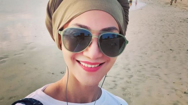  Potret Terbaru Wanda Hamidah Usai Berhijab (Instagram/@Wanda_Hamidah)